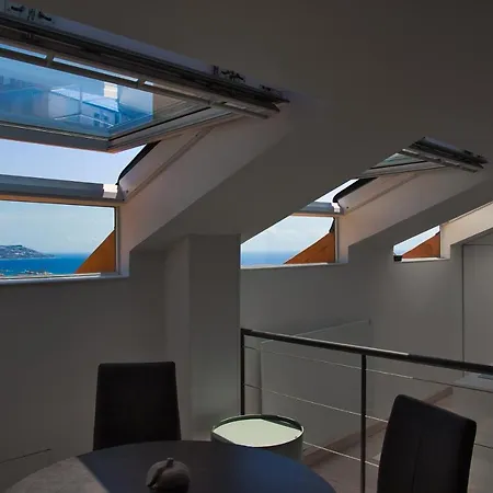 Penthouse Capodimonte * サンレモ